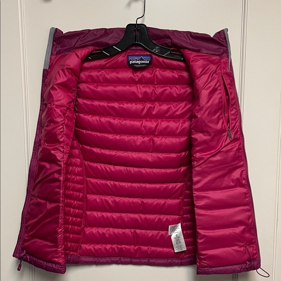 Patagonia Magenta Quilted Down Vest - Picture 5 of 9